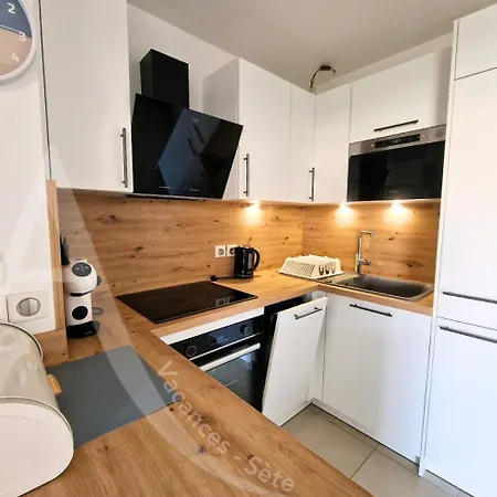 De Villeroy, 4 Personnes, Ascenseur, Parking Et Terrasse *