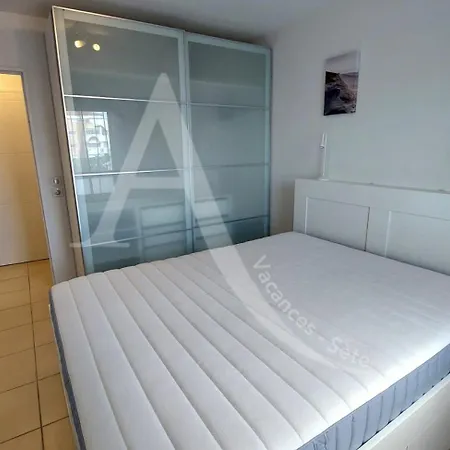 De Villeroy, 4 Personnes, Ascenseur, Parking Et Terrasse Apartmán *