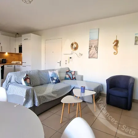 De Villeroy, 4 Personnes, Ascenseur, Parking Et Terrasse Apartment
